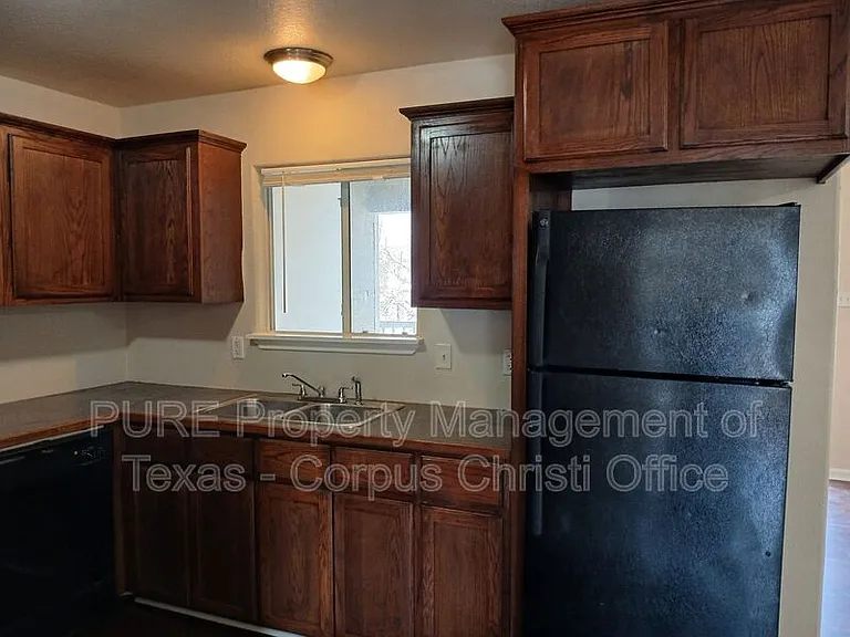 901 Furman Ave #B — Photo 7