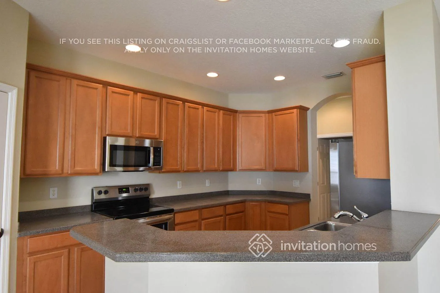1815 Mira Lago Cir Ruskin, FL 33570 — Photo 4