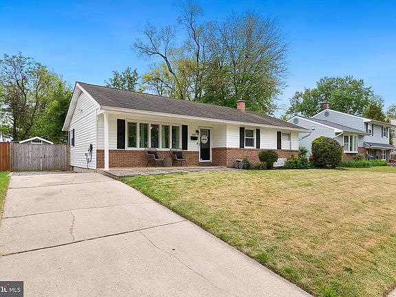 3rd image of 388 Fleagle Rd