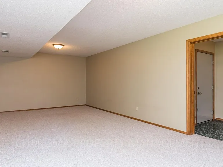 4608 E Blazewood Dr — Photo 24