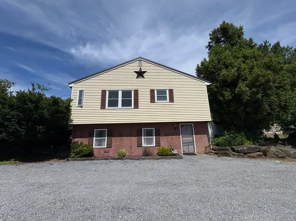 155 Moran Ln, Honey Brook, PA 19344