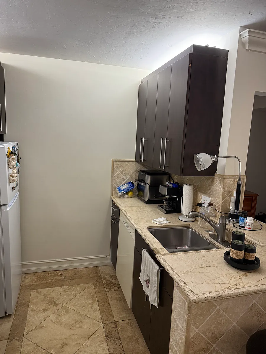 Building Photo - 124 Santa Clara Dr #4