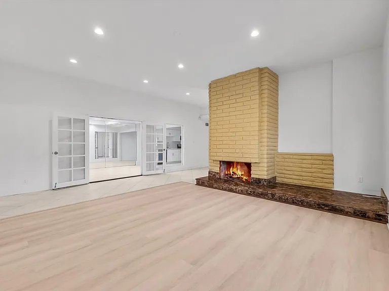 1 Lancewood Way — Photo 43