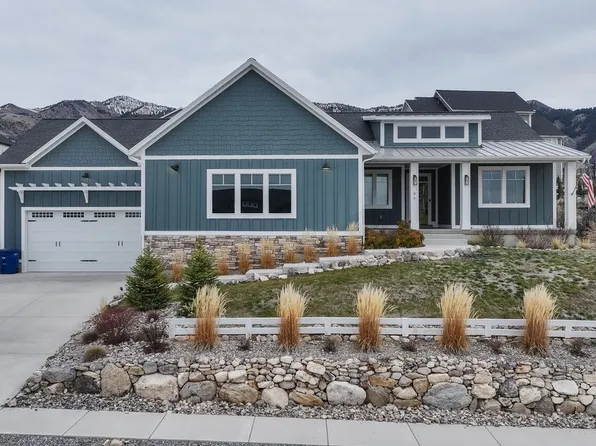 86 S 950 E, Hyde Park, UT 84318