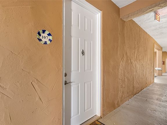 4th image of 5025 Fairways Cir APT B107