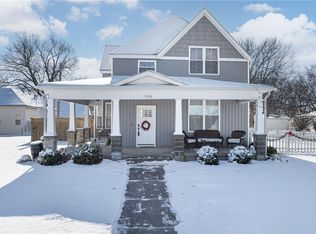 104 W Main St, Savannah, MO 64485