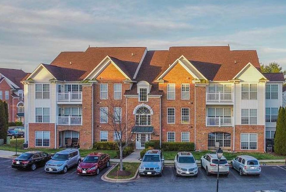1st image of 2506 Coach House Way APT 1D