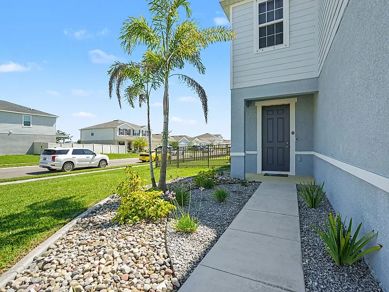 10729 High Noon Trl — Photo 4