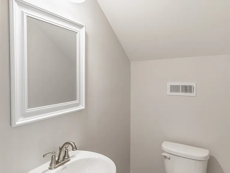 117 James Bowie Dr — Photo 13