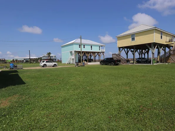 20 Oliver Ln, Grand Isle, LA 70358