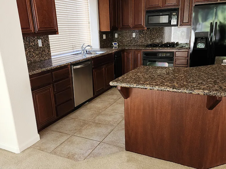 5066 Mertola Dr — Photo 15