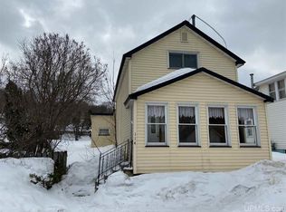 114 E Johnson St, Ishpeming, MI 49849