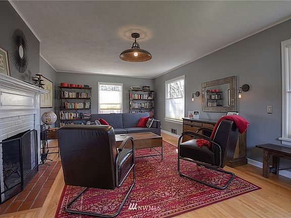3rd image of 1113 North Street SE