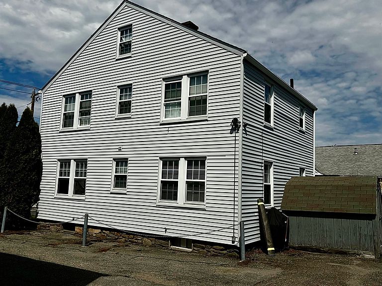 Listing photo 3