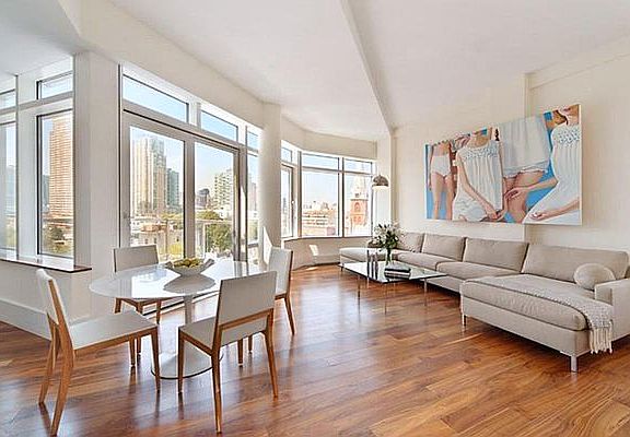 3rd image of 10-17 Jackson Ave Penthouse 7I