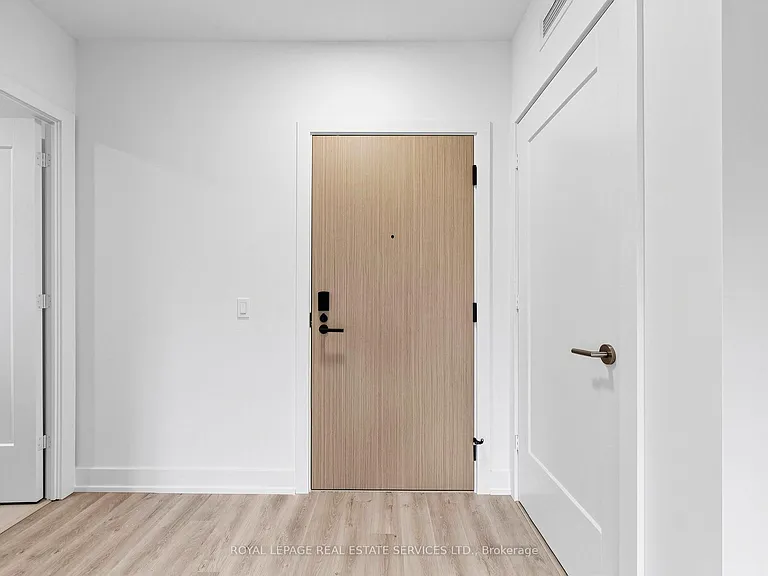 25 Cordova Ave #1210 — Photo 9