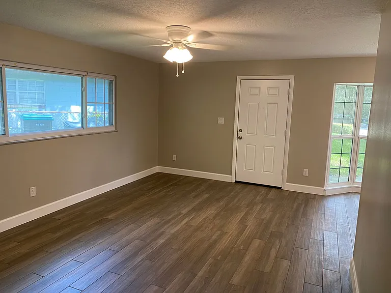 3052 Unkaterri Ln — Photo 3