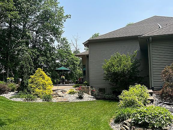 5th image of 2450 Red Oak Ct
