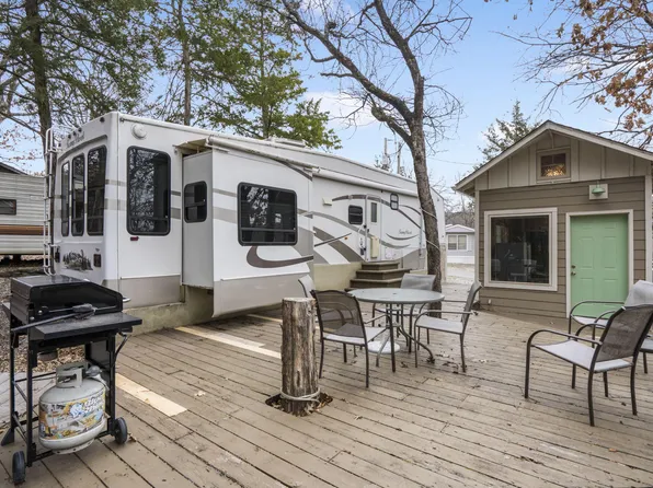 125 Bee Hive, Hollister, MO 65672