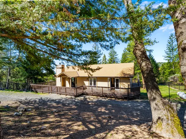 5031 Shooting Star Rd, Pollock Pines, CA 95726