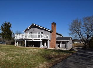 10320 Country Ln, Charlotte, NC 28214