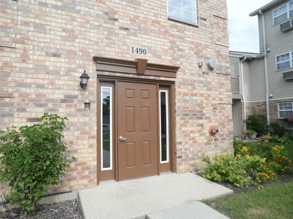 1490 Spring Brook Ct Unit 2A, Round Lake Beach, IL 60073