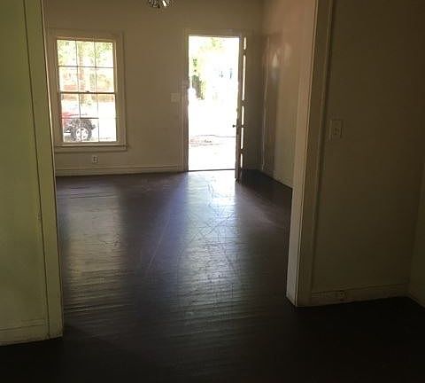 3rd image of 3276 Wagner St