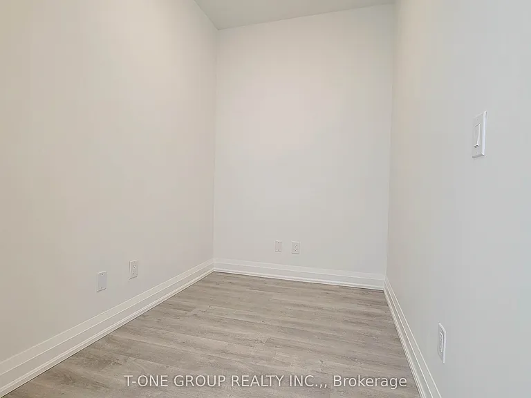 2369 Danforth Ave #318 — Photo 11