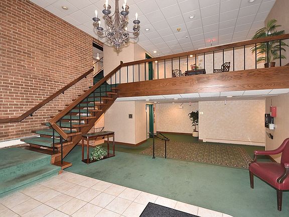 3rd image of 4250 Saratoga Ave APT L202