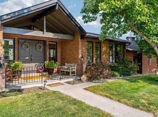 892 N Arlington Dr, Eagle, ID 83616