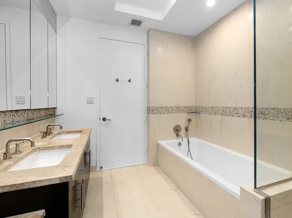 325 Fifth Avenue image 6 of 19