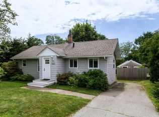 313 Wolcott Ave, Middletown, RI 02842