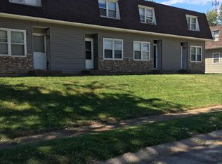 6528 Cedar St, Davenport, IA 52806