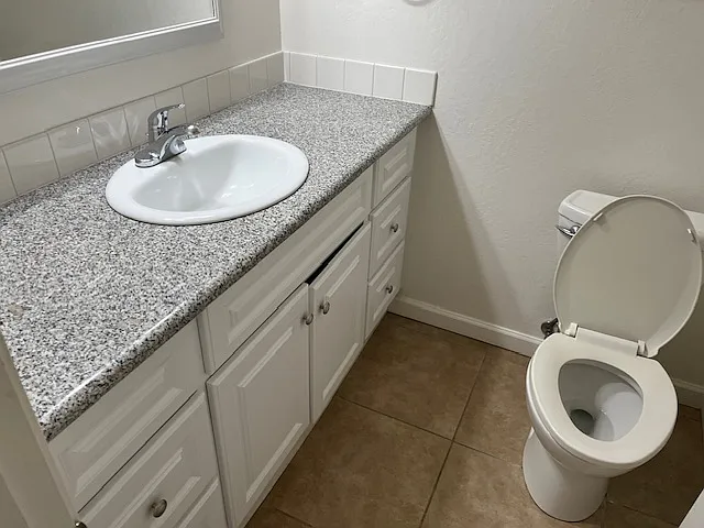 4000 Rio Rd — Photo 4