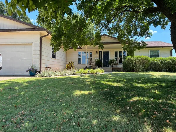 1719 Maple St, Alva, OK 73717