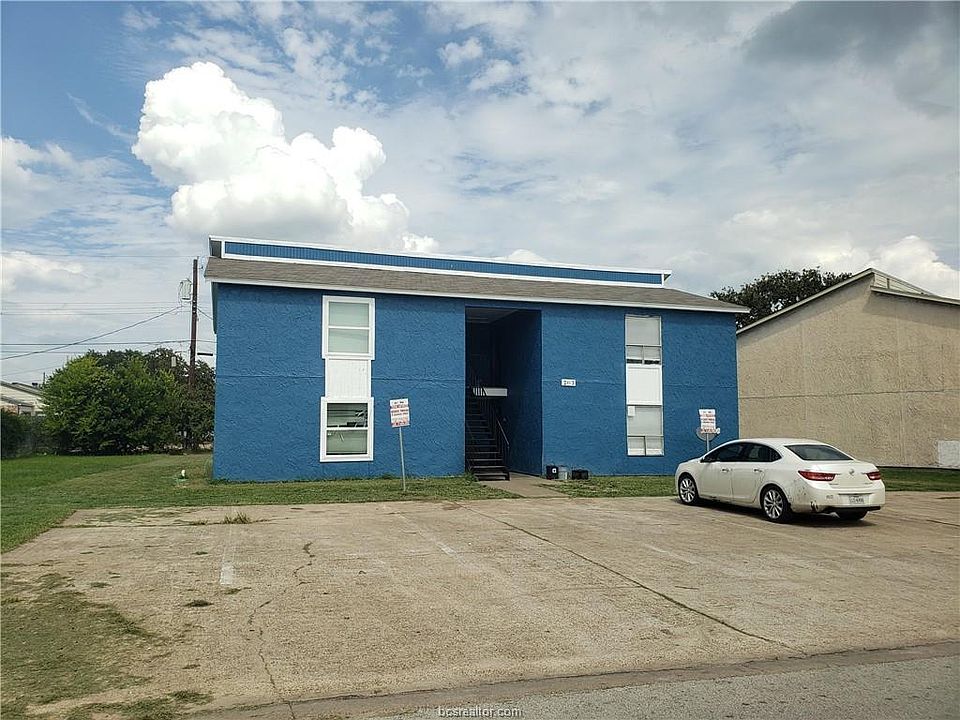 1st image of 2803-2814 Cypress Bend Cir