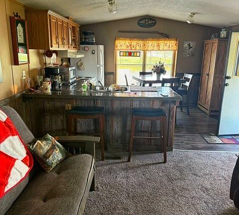 5th image of 137 Halls Dr