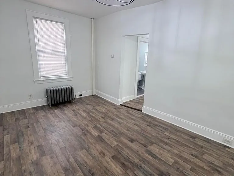 16 Smith St — Photo 3