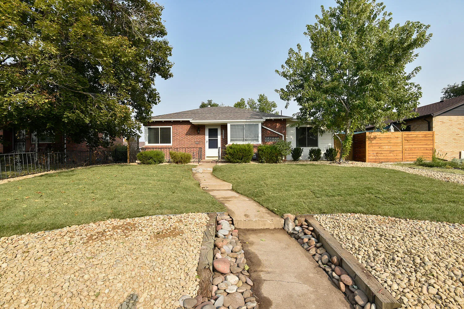 3208 Niagara St - - — Photo 1