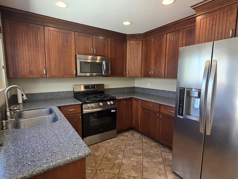 768 Valley Crest Dr — Photo 9
