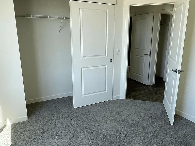 Academy Heights Apartments — Photo 12