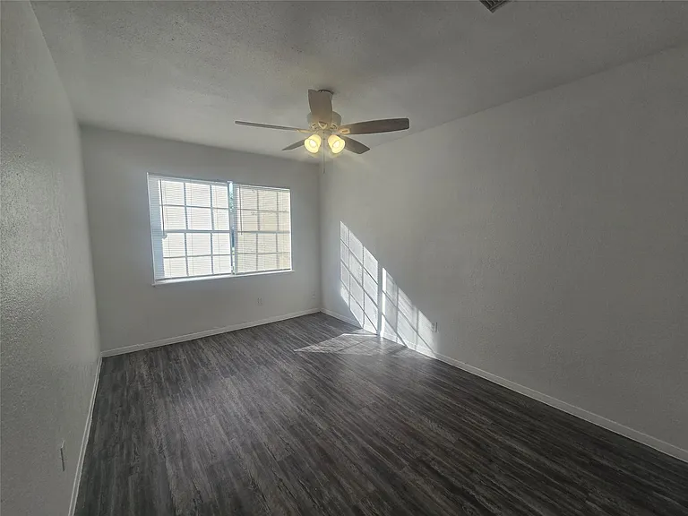 7518 Hummingbird Ln — Photo 5