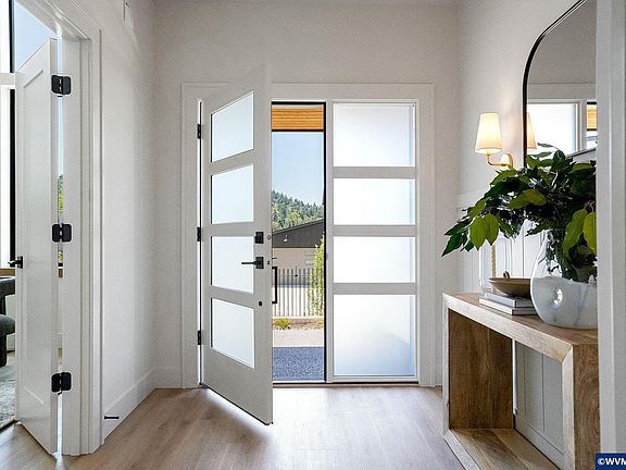 4th image of 3658 Maidenhair Pl S