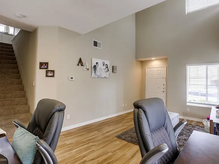 10019 Kika Ct — Photo 11