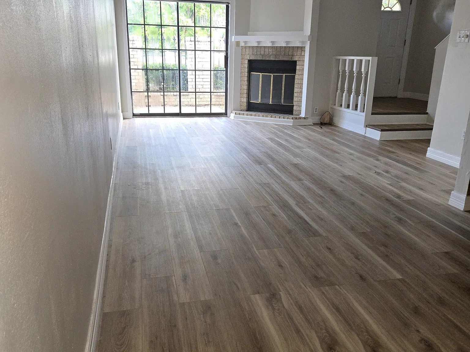 2 bed, 2.5 bath, 1384 sqft, $1,150 — Photo 2