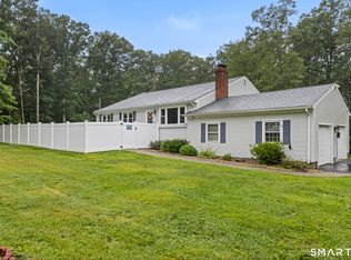 11 Top View Drive, Simsbury, CT 06089