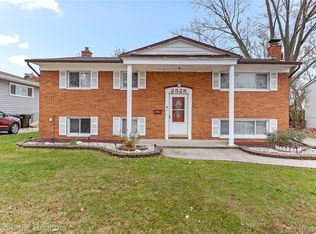 2528 Koper Dr, Sterling Heights, MI 48310