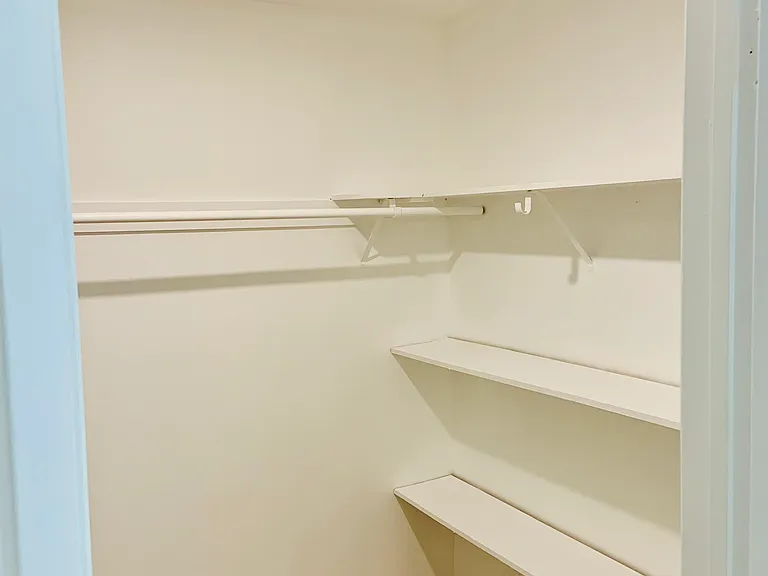 3374 Twin Oaks Dr — Photo 17