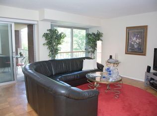 520 N St SW APT 418, Washington, DC 20024