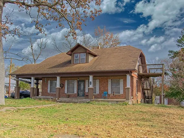 120 N Clark Street, Everton, MO 65646